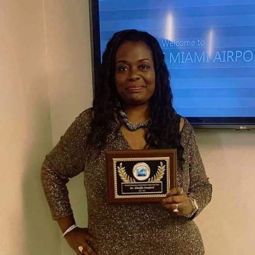 Congratulations to Dr. Stanford on being named MDVS Teacher of the Year! Your exceptional contributions to education and dedication to your students are truly commendable. We are honored to have you as part of our community. #TeacherOfTheYear #Education #Achievement