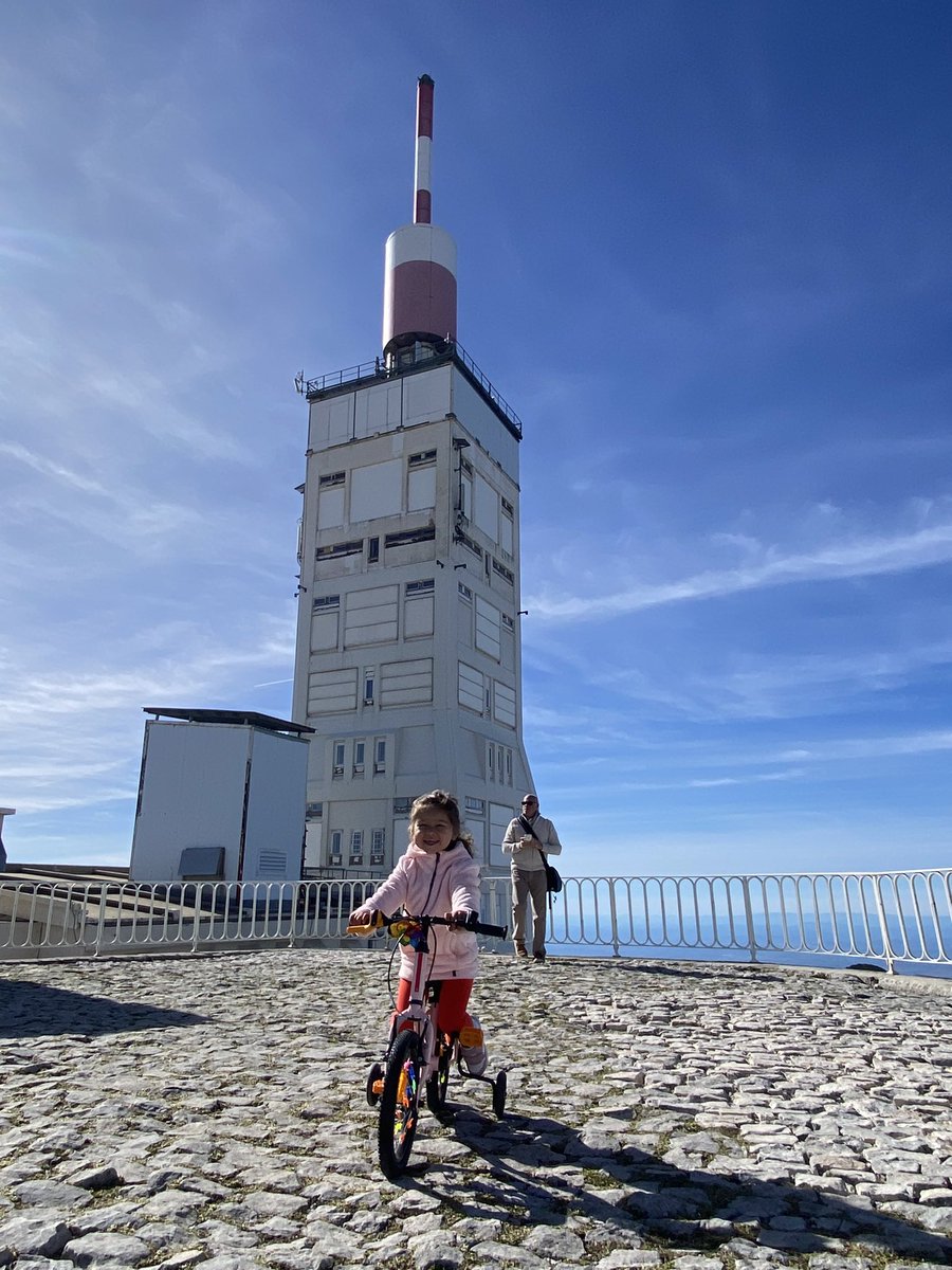 CIC - Mont Ventoux (@montventouxdc) on Twitter photo Êtes-vous déjà allés au véritable sommet du Mont Ventoux ? Cette plateforme offre une vision à 360°
Nous y étions cette semaine dans la cadre des reconnaissances finales avant la fermeture hivernale du géant de Provence.
#CICMV <a href="/MaRegionSud/">Région Sud</a> Êtes-vous déjà allés au véritable sommet du Mont Ventoux ? Cette plateforme offre une vision à 360°
Nous y étions cette semaine dans la cadre des reconnaissances finales avant la fermeture hivernale du géant de Provence.
#CICMV <a href="/MaRegionSud/">Région Sud</a>