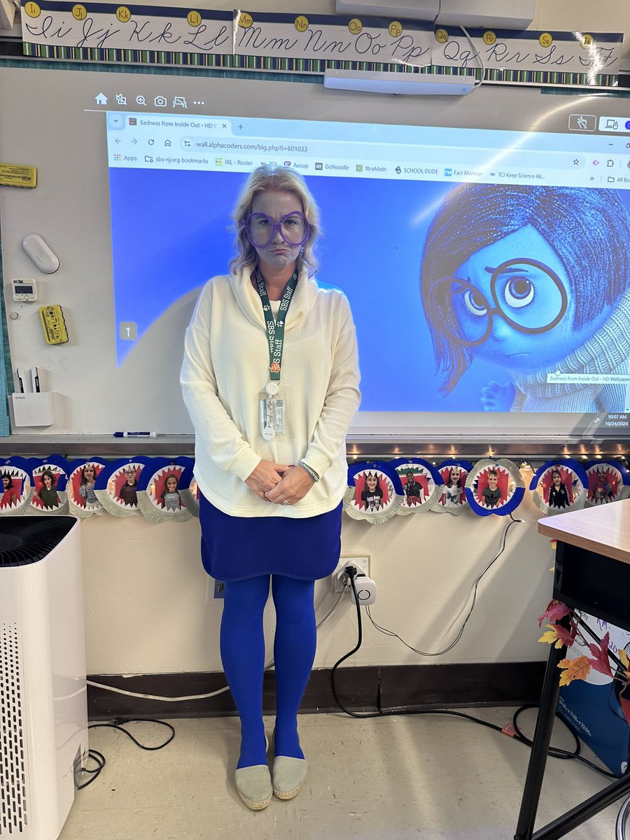 Today’s RRW emotion is brought to you by sadness! 🥺😢#inmyfeelingsera#RRWinsideoutstyle <a href="/SBS_Tigers/">Shrewsbury Boro Sch.</a> <a href="/SHBAlliance/">Shrewsbury Alliance</a>