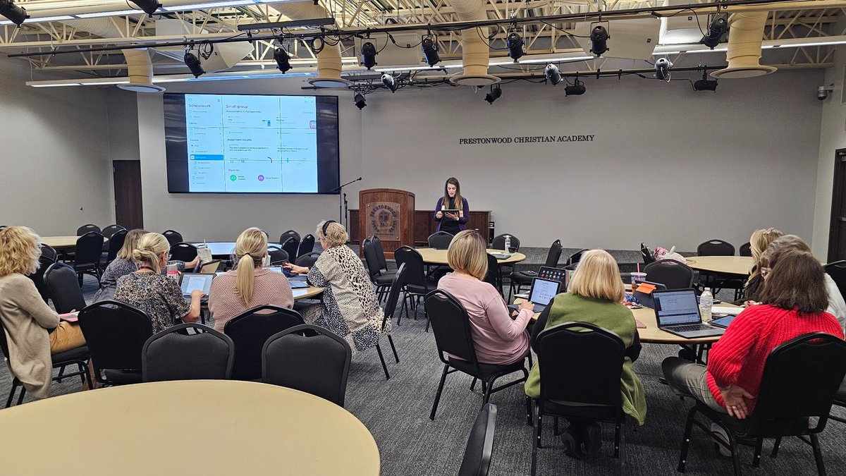 Digital_PCA's tweet image. Exciting week for our Plano &amp;amp; North teachers! 🎉 They&apos;re diving into Apple PD training to enhance their skills with Apple Classroom and Schoolwork. 📱🍎 Empowering our educators to create interactive and engaging learning experiences! @Bljbrown @PrestonwoodPCA @pcanorthcampus