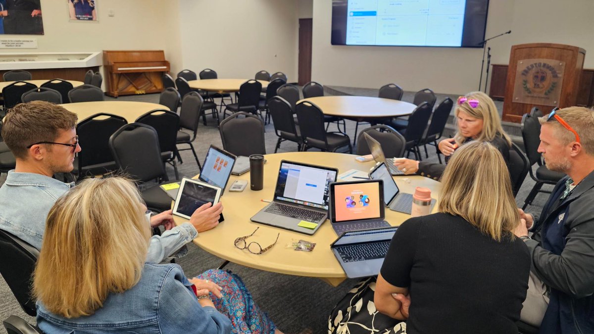Digital_PCA's tweet image. Exciting week for our Plano &amp;amp; North teachers! 🎉 They&apos;re diving into Apple PD training to enhance their skills with Apple Classroom and Schoolwork. 📱🍎 Empowering our educators to create interactive and engaging learning experiences! @Bljbrown @PrestonwoodPCA @pcanorthcampus