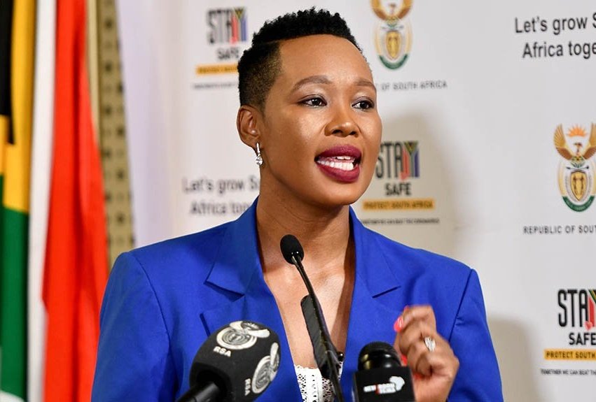 Did u know Stella Ndabeni Abraham's has been Minister of Small Business Development since 2021?
Part of her role is monitoring the informal sector. Spaza shops are part of her mandate. The sector is filled will foreigners, fake food &amp; children dying daily but Stella is unbothered