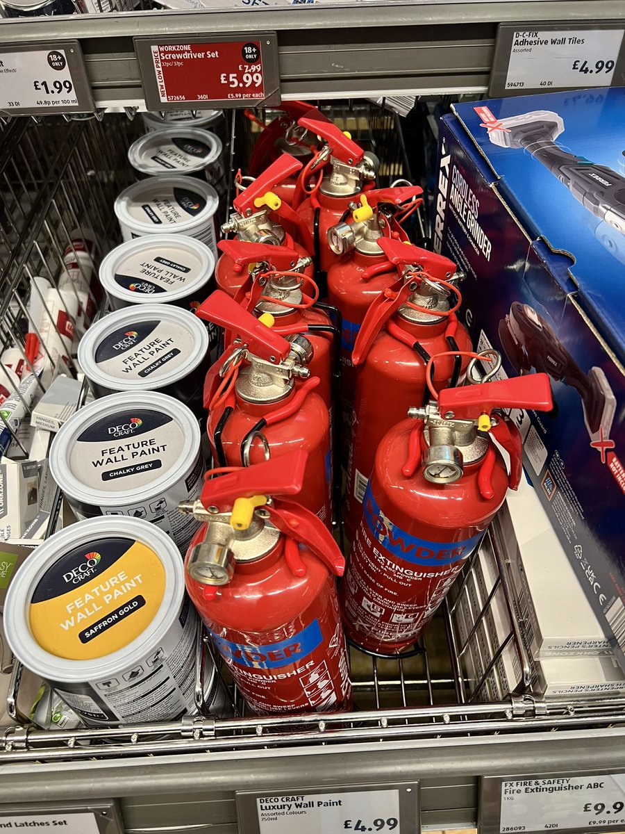 Long live the middle aisle <a href="/AldiUK/">Aldi Stores UK</a> 

Unrivalled!!

🐐