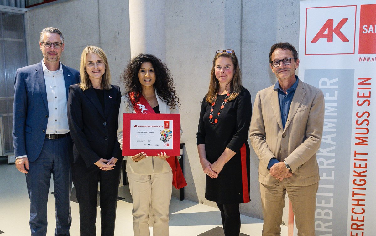 Der Fachbereich gratuliert Frau Mag. Sabina Chandran herzlich! Sie hat für ihre von Univ.-Prof. Dr. Benjamin Kneihs betreute Diplomarbeit mit dem Titel "Die Dokumentationspflicht bei der Verordnung" den Wissenschaftspreis der Arbeiterkammer 2024 erhalten.