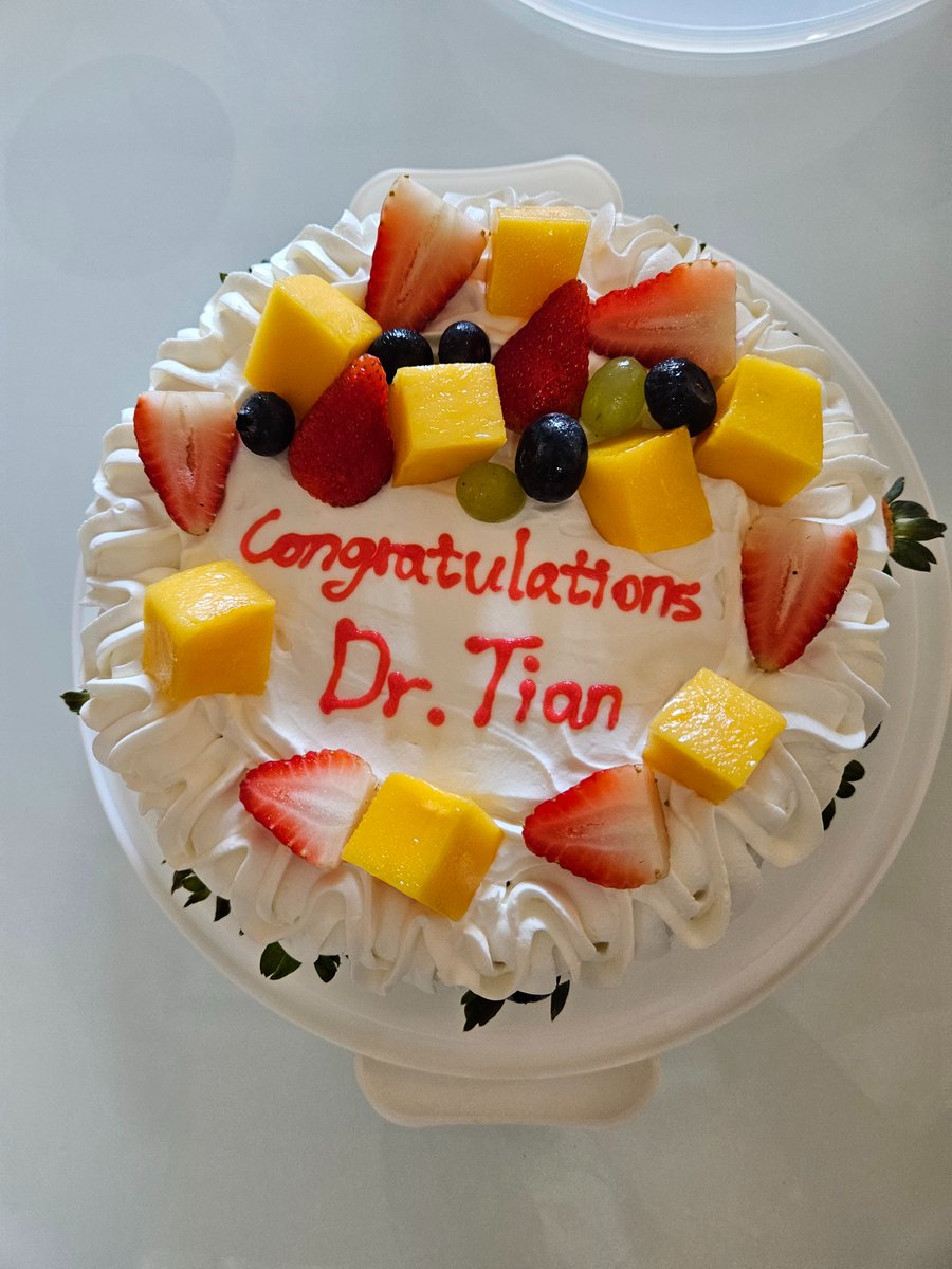 OliverTian16's tweet photo. Officially passed my PhD defense! 👏👏 An incredible journey to study under my wonderful supervisor Prof. Husam @hnalshareef. Cherish this moment from the bottom of my heart. Huge thanks to my committee members, friends, and collaborators. https://t.co/oCyNTvvbP7
