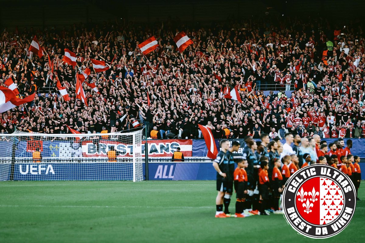 CelticUltras's tweet photo. 23/10/2024 - LDC - J3 - BREST - LEVERKUSEN]

Lien vers le compte rendu de la dernière rencontre de Ligue des Champions à domicile : https://t.co/aorjCWw68Y

Celtic Ultras 2001.

[Crédit Photo] : Vincent Le Guern https://t.co/vhViqkSeFS