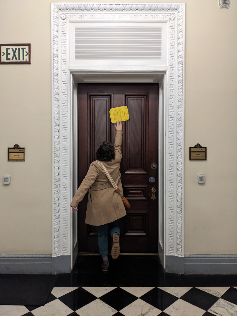 "[Name], life is hectic. Make a plan to vote, and vote early if you can ..." I wrote this message 100 times last week on colorful postcards for <a href="/MomsRising/">MomsRising</a> b/c I decided doing something small &gt; doing nothing at all. Learn why: juliarocchi.com/2024/10/what-i…

#MomsVote #gotv