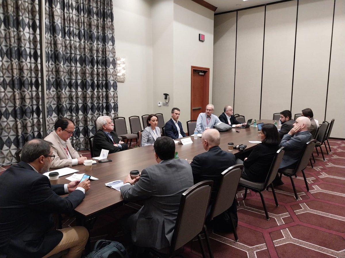 5G Americas - CALA (@5ga_cala) on Twitter photo Analistas de #Telecom de #AméricaLatina participan ahora en la mesa regional liderada por el VP de <a href="/5GA_CALA/">5G Americas - CALA</a>, <a href="/Jose_F_Otero/">Jose F. Otero</a>, en el marco del Analysts Forum de 5G Americas, encuentro anual que se lleva a cabo esta semana en #Dallas🇺🇸. Analistas de #Telecom de #AméricaLatina participan ahora en la mesa regional liderada por el VP de <a href="/5GA_CALA/">5G Americas - CALA</a>, <a href="/Jose_F_Otero/">Jose F. Otero</a>, en el marco del Analysts Forum de 5G Americas, encuentro anual que se lleva a cabo esta semana en #Dallas🇺🇸.