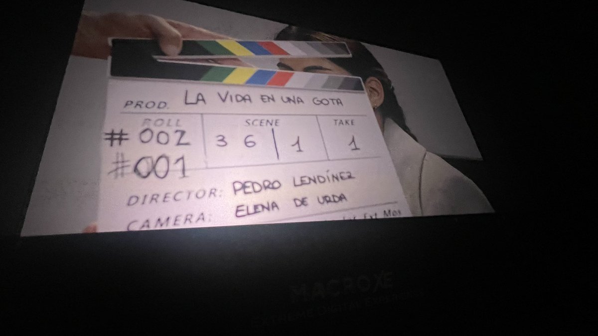 pelendinez's tweet photo. #366DiasdeEERR #MasVisibles

@lavidaen1gota se ha estrenado hoy en @CineYelmo del centro comercial #JaenPlaza

Ahora mismo solo puedo decir #Gracias

Ha sido una maravilla reunir a tantas personas que han disfrutado de un evento especial. 

Mañana más info!!!! https://t.co/ryAi8hWHM2