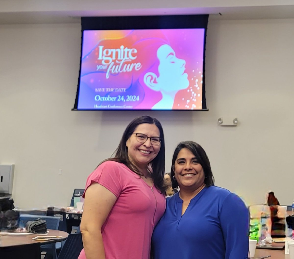 vvillarreal31's tweet photo. Had a great time at the Southwest Women's Leadership Institute. Thank you @YsletaISD for this great opportunity to attend!! @UrenoOlivas @RiversideEleme2 @RE_Cowboys
#IgniteYourFuture
#WomenEmpowerment https://t.co/Mf4WAuGhqU