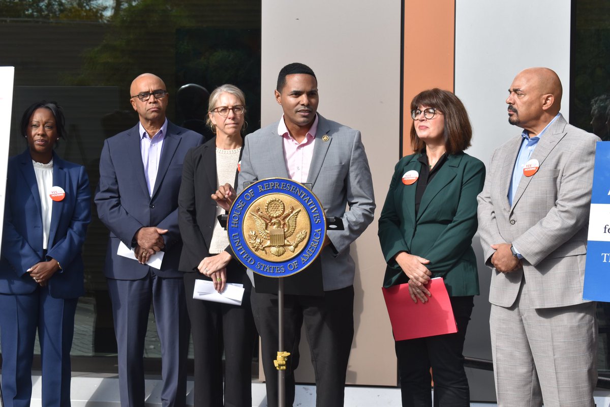 RepRitchie's tweet photo. The solution to homelessness is a home.

Today, I held a press conference to announce The ASAP Housing Act, which aims to remove the federal cap on affordable housing. 

This legislation would increase the supply of affordable housing and address the pressing housing shortage.

I’m honored to have been joined by housing leaders and advocates including @NYSHCR Commissioner @rvisnauskas, @NYCHousing Commissioner @AdolfoCarrion, @HDC_NYC President Eric Enderlin, @theNYHC Executive Director @RachelFee4NY, @theNetworkNY Executive Director Pascale Leone, @NixonPeabodyLLP Partner Meghan Altidor, @communityp, and Trinity Financial.