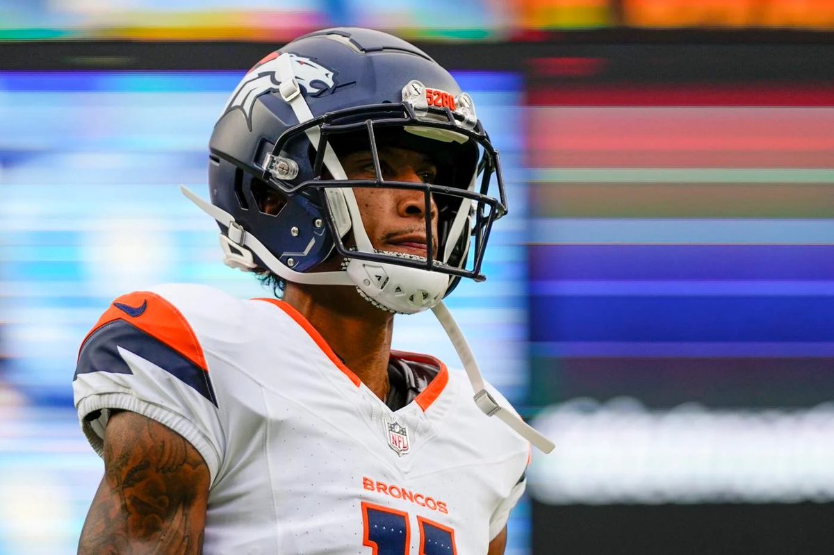 jasrifootball's tweet photo. Prayers: #Broncos WR Josh Reynolds was reportedly shot in the back of the head while he was leaving a strip club, per @mikeklis 

This occurred early Friday morning. https://t.co/fSI8lt0yNG