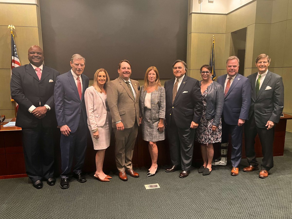 PortNOLA's tweet image. Port of New Orleans Board Appoints Global Maritime Expert Beth Ann Branch as 
#PortNOLA President &amp;amp; Chief Executive Officer and CEO of the NOPB. Click the link for the full release: ow.ly/mQ6u50TSWiL

#YourWorkingRiver