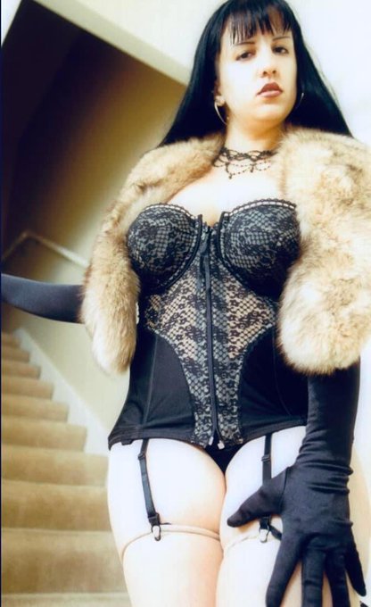 Throw back Thursday  . By lost coast photo : 2004 By Lee Landry : 2004 By visually odd photography: 2004 By<a href="/tag/glamour"class="tags"><span>#glamour</span></a><a href="/tag/pinup"class="tags"><span>#pinup</span></a><a href="/tag/fashionmodel"class="tags"><span>#fashionmodel</span></a><a href="/tag/gothicmodel"class="tags"><span>#gothicmodel</span></a><a href="/tag/x"class="tags"><span>#x</span></a>