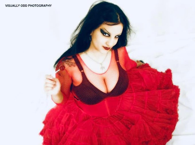 Throw back Thursday  . By lost coast photo : 2004 By Lee Landry : 2004 By visually odd photography: 2004 By<a href="/tag/glamour"class="tags"><span>#glamour</span></a><a href="/tag/pinup"class="tags"><span>#pinup</span></a><a href="/tag/fashionmodel"class="tags"><span>#fashionmodel</span></a><a href="/tag/gothicmodel"class="tags"><span>#gothicmodel</span></a><a href="/tag/x"class="tags"><span>#x</span></a>