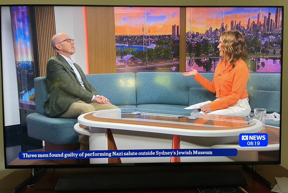 conorpat's tweet photo. @CathMurphySport it’s just like being at home 😁💚 https://t.co/k3JZDinms2