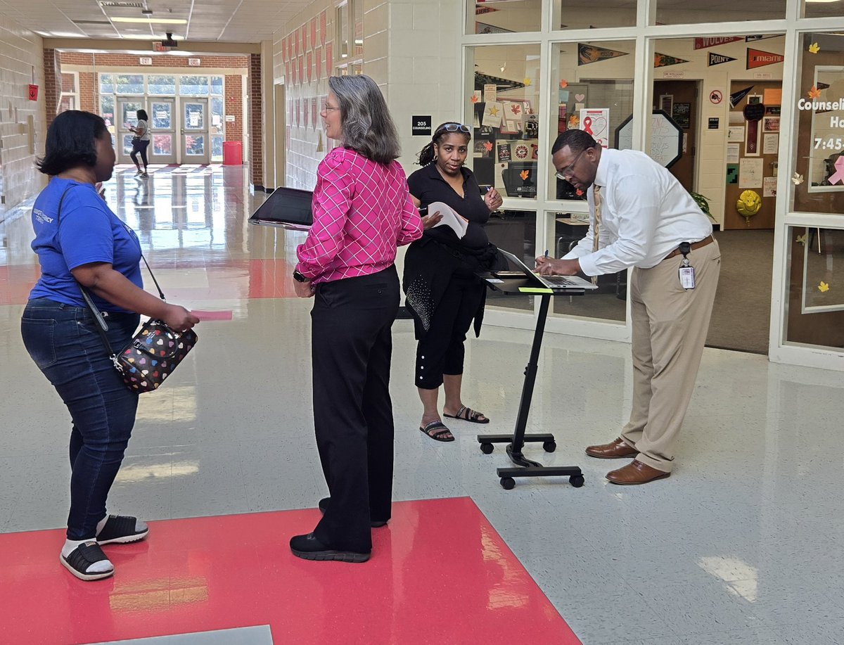 MrsDaMeka's tweet image. GREAT turnout for our Parent Conference Night @WHS_HCS. Parents are connecting with teachers, discussing student progress &amp;amp; supporting our kids' academic success. #Winning4Kids #1Pack1FAMILY @purvisjackson02 @HenryCountyBOE