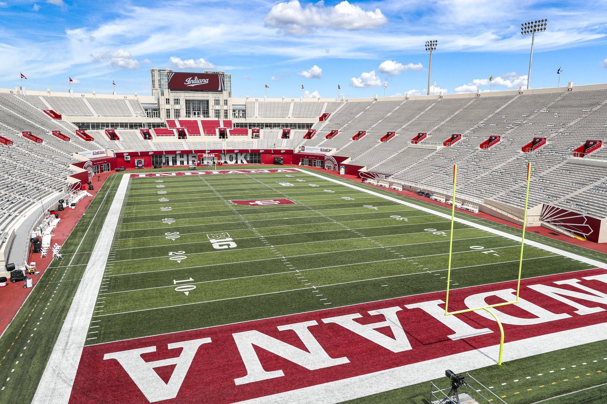 OwenEdlen90's tweet photo. I’m looking forward to being back in Bloomington this weekend for the @IndianaFootball game! Thank you @MattWilsonDPP for this opportunity!@CCignettiIU @jamiestento @coach_buddha @Blake_Littman https://t.co/XDbLeMAqz6