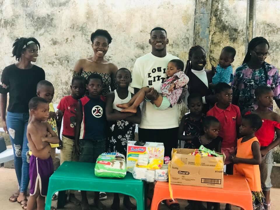 friday_agbetu's tweet photo. SOURCE OF LAUGHTER 2024 OUTREACH🤩🎉✝️(NOVEMBER 8, 2024.)
We are a body with the burden of putting smiles on the faces of lovely children out there, especially orphans and the less privileged. 

1st Slide: 2021
2nd Slide:2022
3rd  Slide: 2023
4th  Slide: Intentions for 2024… https://t.co/aXK3glNsu2