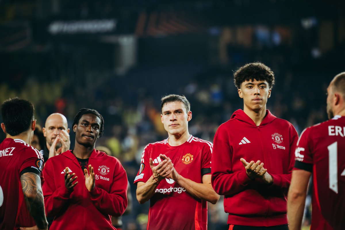 ManUtd's tweet photo. From Manchester to Istanbul — and we heard you from the first minute to the last.

We never take your support for granted ❤️

#MUFC || #UEL https://t.co/qjFhsEtovU