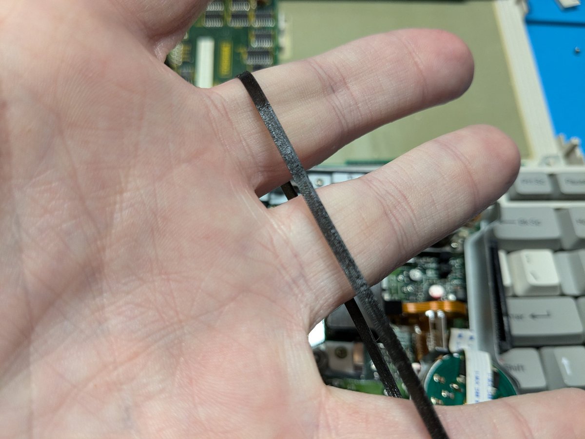 techknight tweet media