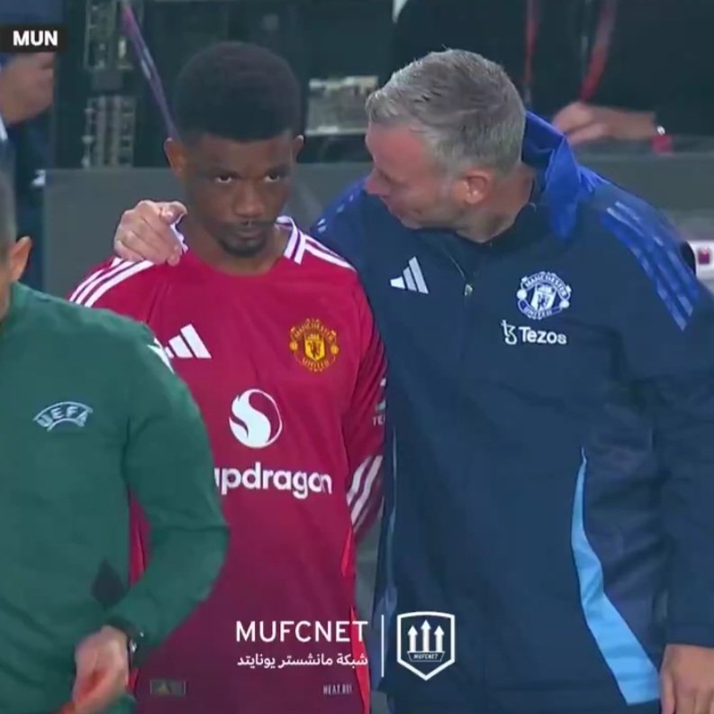 UtdFaithfuls's tweet photo. Ruud van Nistelrooy, Rene Hake, and Andreas Georgson all tried to cheer Amad on as he came on, but he wasn't having any of it. https://t.co/TzpX7Nx0Wt
