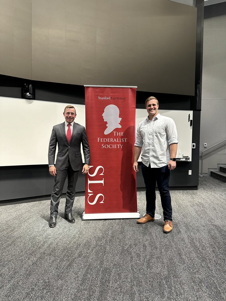 SLSFedSoc's tweet photo. A great event yesterday with Judge Andrew Oldham (5th Cir.), which featured a conversation with our Co-President (and future Oldham clerk) Spencer Segal! https://t.co/JbvvO94bu9