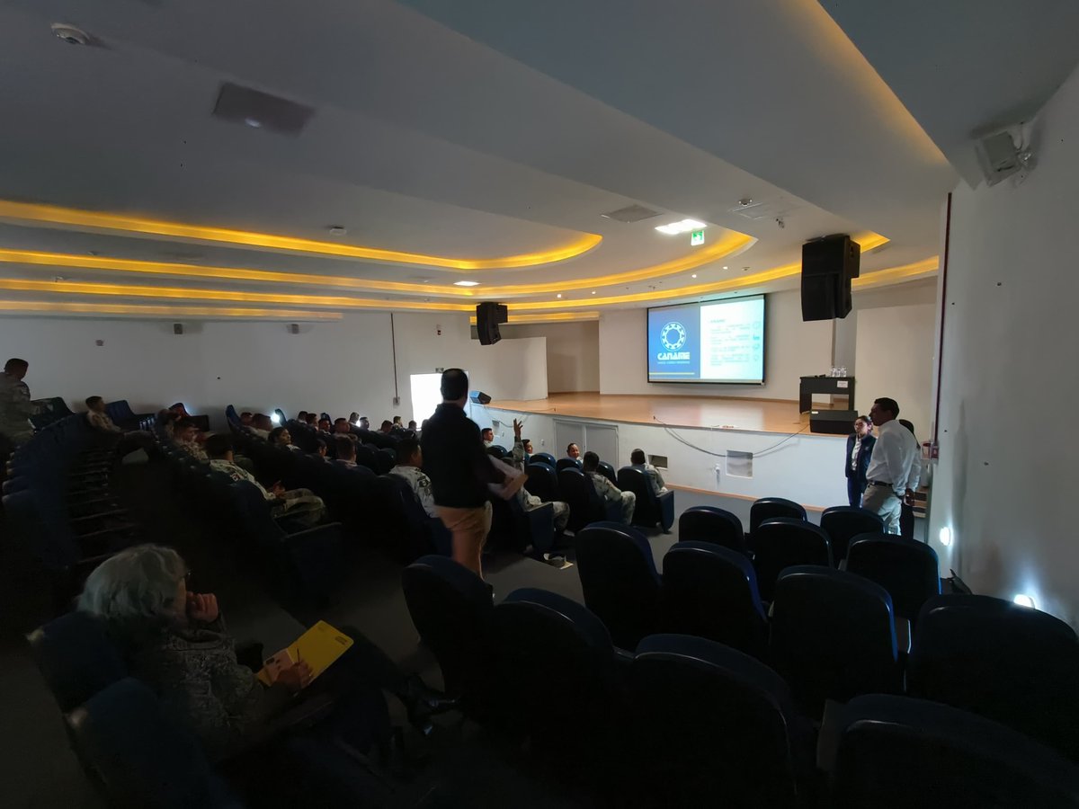 canamemx's tweet photo. 📢 Capacitación especializada en @AduanasMx organizada por #CANAME, con el apoyo de @weg_mexico y #Beghelli.
📍Enfocada en el cumplimiento normativo para motores eléctricos, lámparas y luminarias, esta capacitación está dirigida a verificadores aduanales y oficiales. Reforzando nuestro compromiso con la formación continua en el sector eléctrico ⚡
#CapacitaciónCANAME #Normativa #IndustriaEléctrica