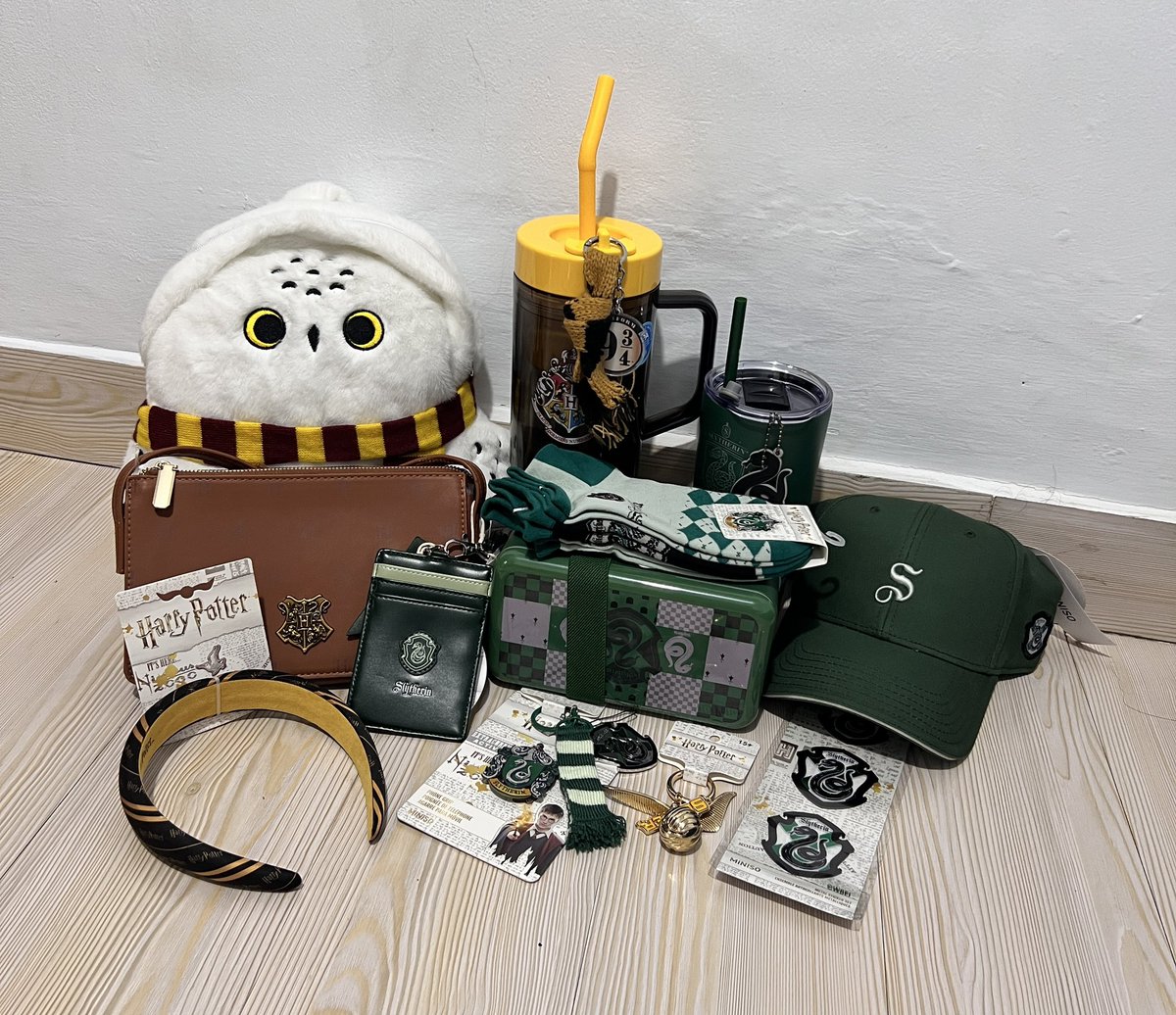 ryuisbaee's tweet photo. Sebagai seseorang yang besar bersama Harry Potter, mari kita rayakan ketika sudah dewasa. 🥰 https://t.co/GbZziipPcG