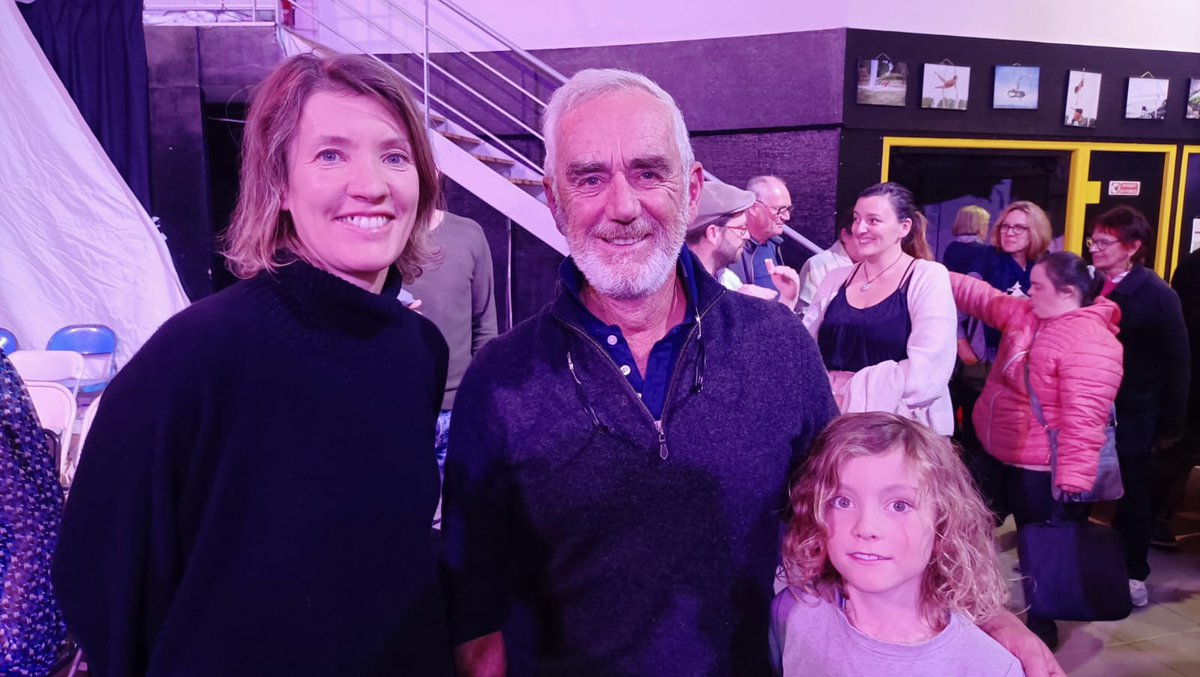 Je fais partie de ceux que les Jo n'ont pas vraiment emballé. Les propos d'Albert Jacquard résonnent toujours. Mais la course au large et les skippers me font encore rêver alors rencontrer Loïc Peyron évidemment me donne le sourire.