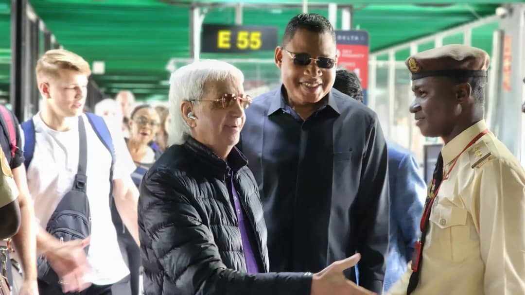 Touch down Nigeria!
I grew up reading his book, Good Morning Holy Spirit!

Welcome to Nigeria <a href="/Benny_Hinn/">Benny Hinn</a> sir for the Healing Streams with Pastor Chris. Beautiful thing about this program is that the venue is your home. Connect online at healingstreams.tv from 2mrw, 3pm.