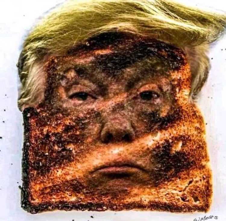 lives_frodo's tweet photo. @DC_Draino He’ll say anything to avoid prison. Donny stop. You’re disappointing Bubba! https://t.co/yhEAadyOiz