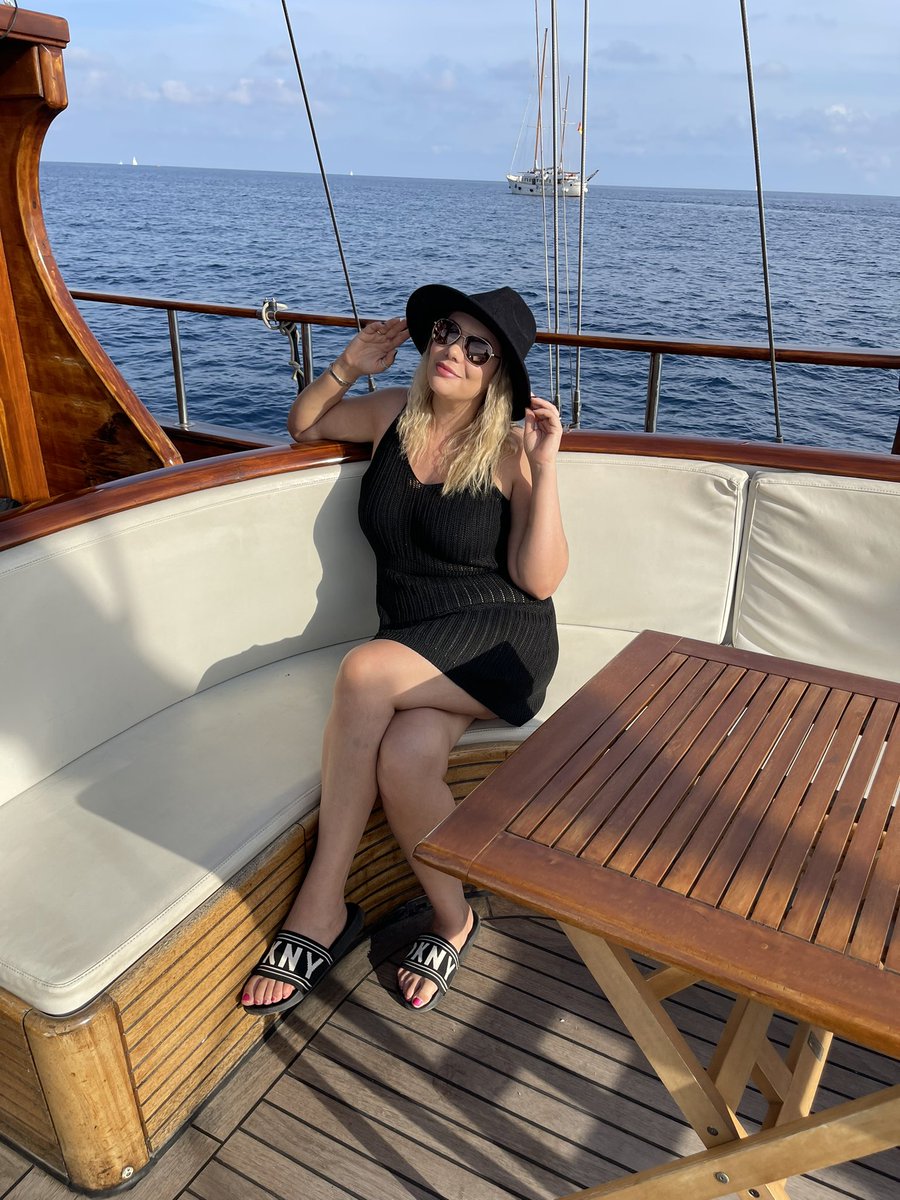 Kellyann 🍒 Summersfamilytravel ✨ tweet media