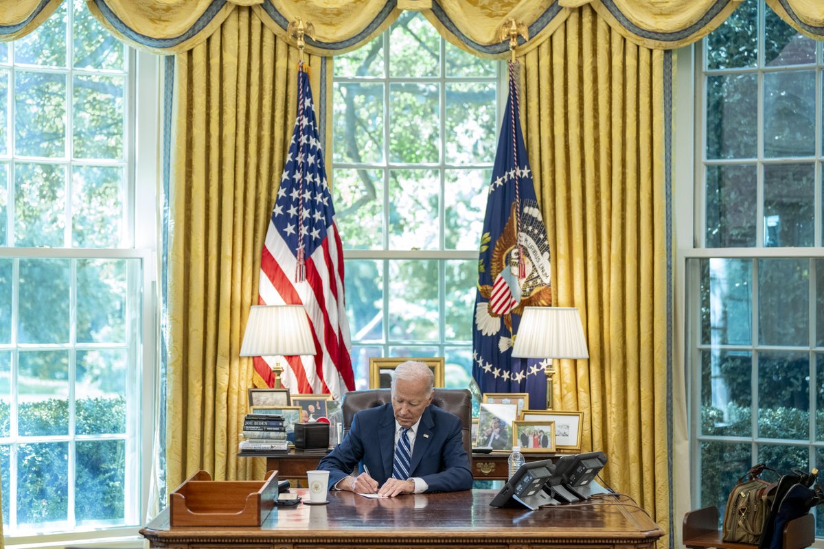 POTUS46Archive's tweet image. Congressional Republicans think the way to lower costs is imposing a national sales tax averaging $4,000 per family and ending the ACA.

I have a better plan.

Let's actually lower costs by building homes, expanding drug cost caps, and cutting taxes for hardworking families.