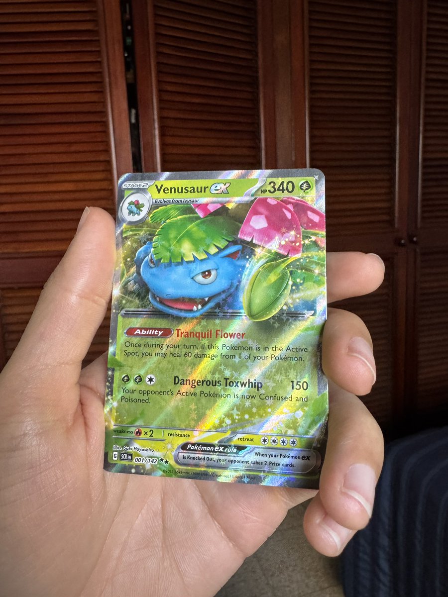No es un Charizard pero no saben lo mucho que me emocione cuando saque este Venusaur Ex
