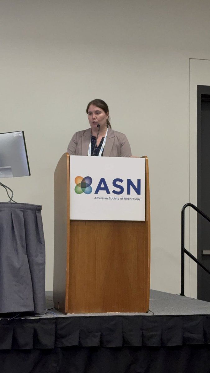 Special feeling this afternoon to watch ⁦<a href="/AmandaJClarkMD/">Amanda Clark, MD</a>⁩ present her first #kidneywk lecture

And to share with three other poster presenters from the lab: Kyle Vu ⁦<a href="/MarieChSaade/">Marie Christelle Saade</a>⁩ ⁦and ⁦<a href="/VEtzrodtMD/">Valerie Etzrodt</a>⁩