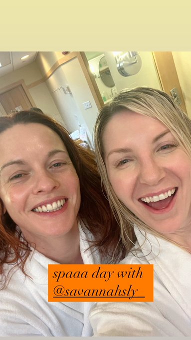 1 pic. We work hard and we spa hard @SavannahSly ?☂️? https://t.co/AVwYU9LMMB