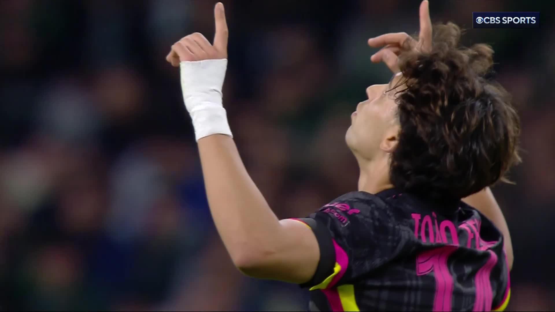 That Mykhailo Mudryk 🤝 João Félix linkup 😮‍💨