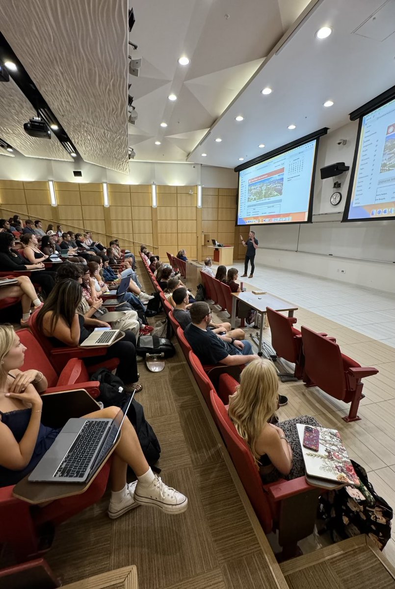 Avery Holton tweet media