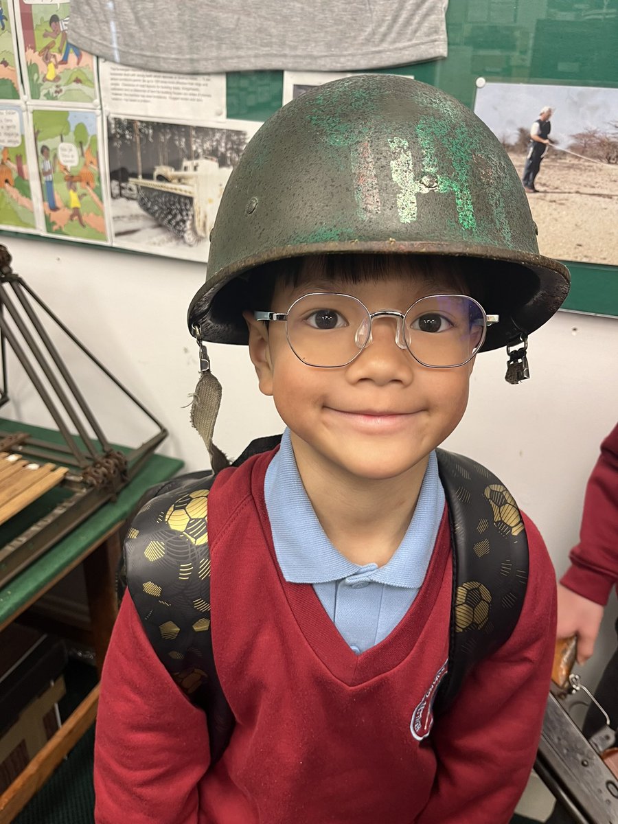 MrsHarrisHCIW's tweet photo. We had a fantastic afternoon visiting  The Castle and Regimental Museum in Monmouth! @HenllysCIW https://t.co/ORmj0yRkcQ
