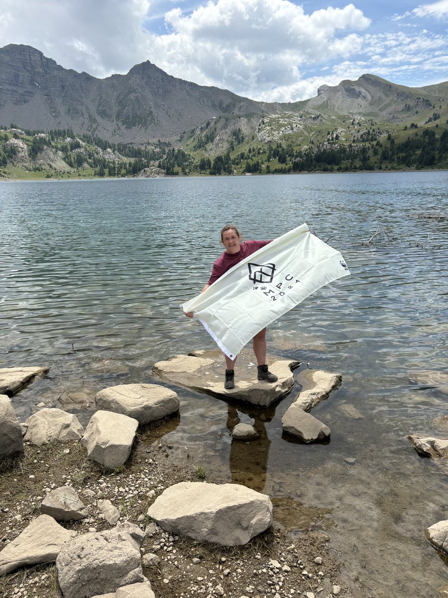 “During my holiday in France, we found this beautiful place, Lac d’Allos. A perfect place to show the MPC flag!” — Katinka M 🙌💙⛰️

#MyPeakChallenge #SamHeughan