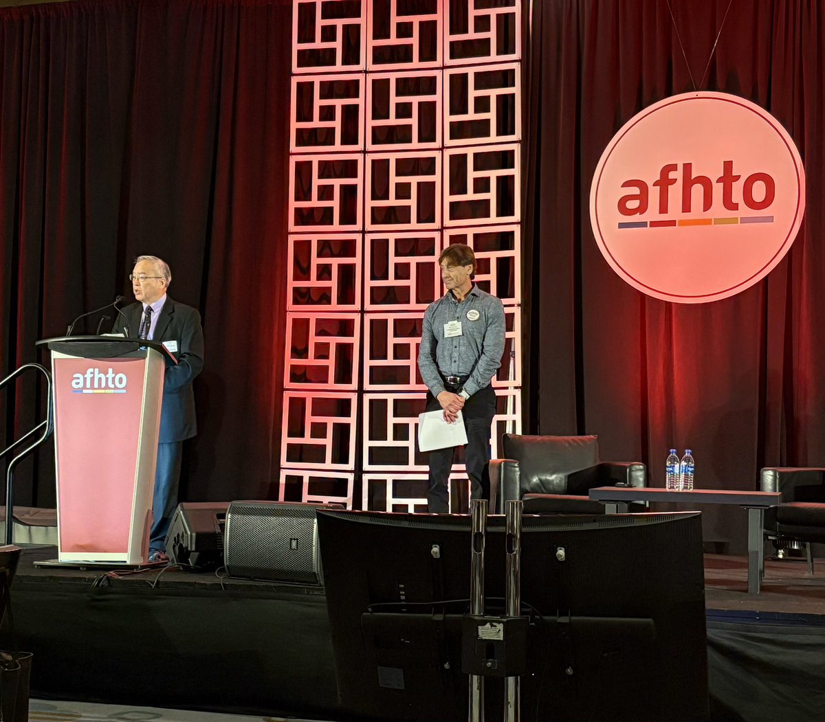 JessRogers000's tweet photo. Thanks to our #afhto2024 sponsors @Merck @Boehringer for our Plenary and Bright Lights Awards @afhto https://t.co/phcwHi4JIG
