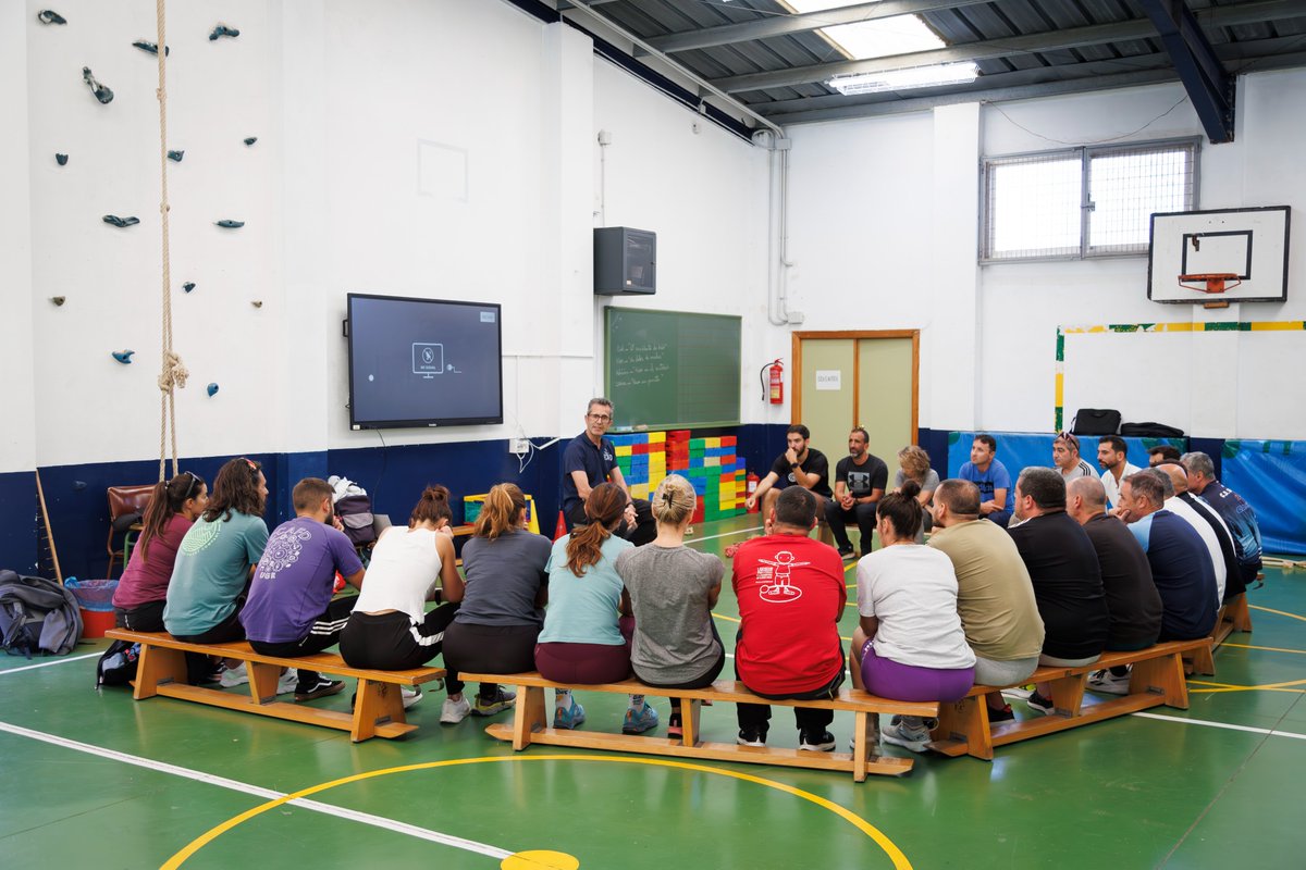 enesma's tweet image. Después de tres días llenos de Actividades Corporales Intencionadas solo queda decir: ¡Gracias @Angel_P_Pueyo ! 
#EstiloActitudinal