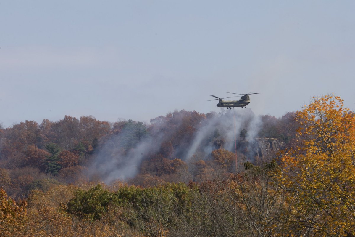 danbutler_55's tweet photo. Water drops continue at the #hawthornefire Berlin CT 1:00 pm 10.24.24 @NBCConnecticut @FOX61News @WFSBnews @WTNH https://t.co/tiE94A86oC