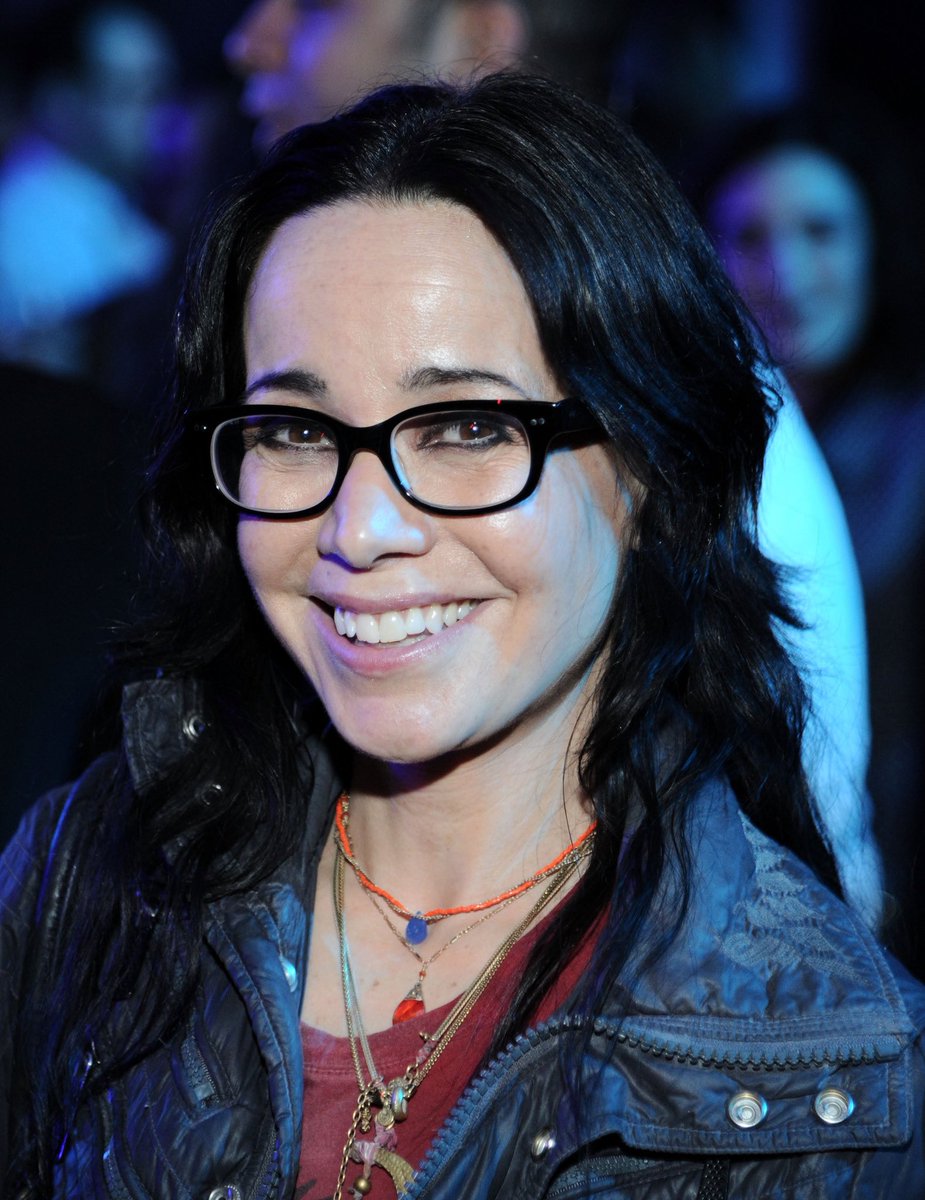 JacobMahaffey9's tweet photo. … Today, asexuality is much more publicly recognized and discussed. Loads of high-profile people have been on record discussing their own experiences across the ace spectrum—like Tim Gunn, Janeane Garofalo, Chappell Roan, and YouTuber JaidenAnimations (13.8mil subs) (🧵3/3) #Ace https://t.co/wG3Fq9sjMe