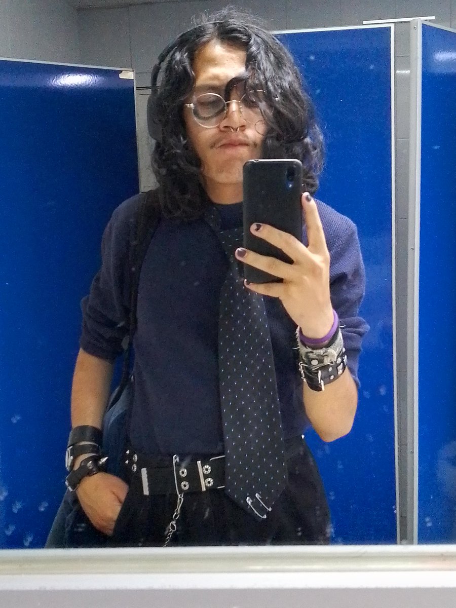 Angel (@rwlkangel) on Twitter photo 