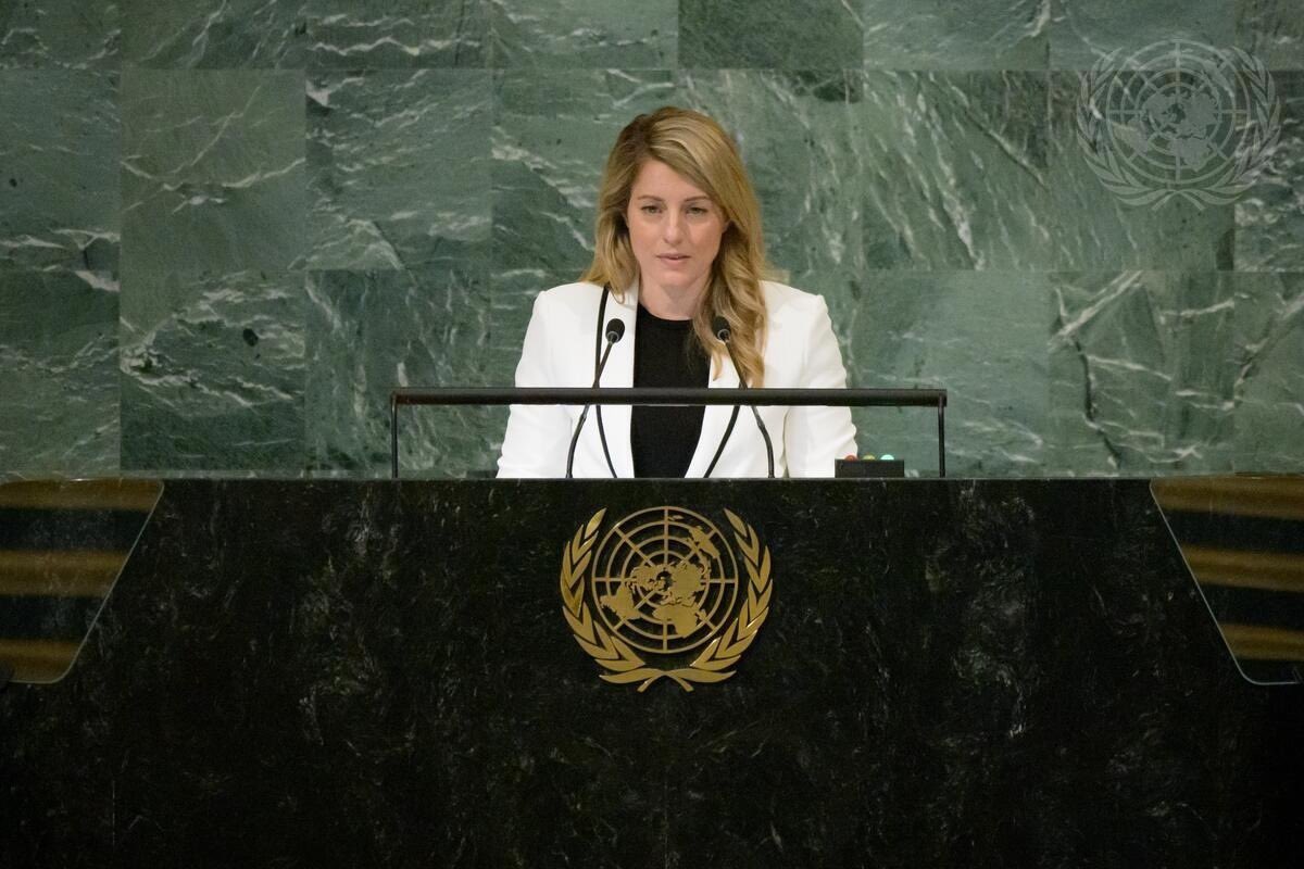 melaniejoly's tweet image. On this #UNDay, we honour 79 years of the United Nations as a vital force for peace and justice. 

Countries face a choice—a world where the powerful break rules, or one that upholds human rights and fosters collaboration for peace and prosperity. 

Let&apos;s choose unity.