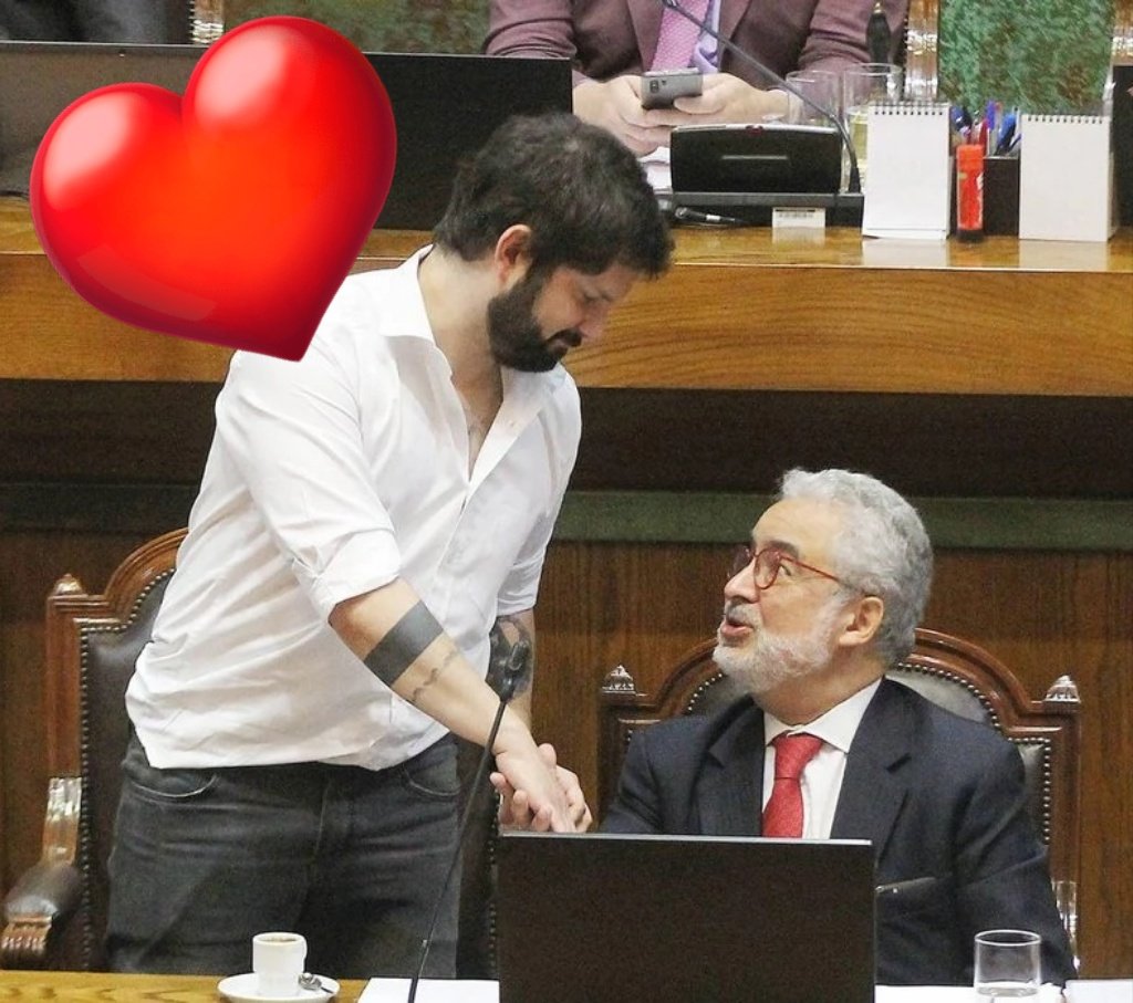 KornetaMan's tweet photo. @rafa_cavada Gabriel Boric y el plan comunista del terror en decadencia.
#GobiernoTerminado
Luis Hermosilla Comunista! https://t.co/klPgnnEe5Y