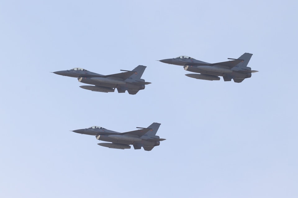 ironbirdphotos's tweet photo. The Forțele Aeriene Române 🇷🇴 (Romanian Air Force) received further 3 formely @Forsvaret_no 🇳🇴 @LockheedMartin #F16AM at Câmpia Turzii AB. Tail numbers seem to be 1625, 39 & 43
📷Baza 71 Aeriană "General Emanoil Ionescu" https://t.co/DMaJZX6v4T
