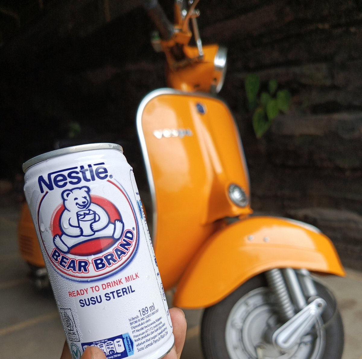 Mungkin akan lebih baik jika harus mulai prepare untuk kedepannya

Bukan memaksakan, tapi memilih untuk memberika jalan hidup yg lebih layak, baik, dan bahagia

Ingat, diujung sana ada persimpangan, dimana harus memilih antara diam atau terus berlari mengejar impian

•Rumah